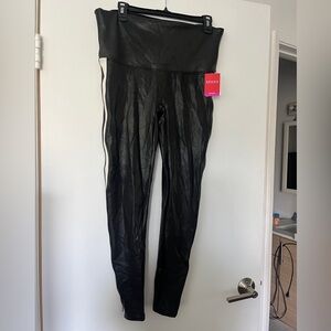 NWT SPANX Faux Leather Stripe Legging Size 1X